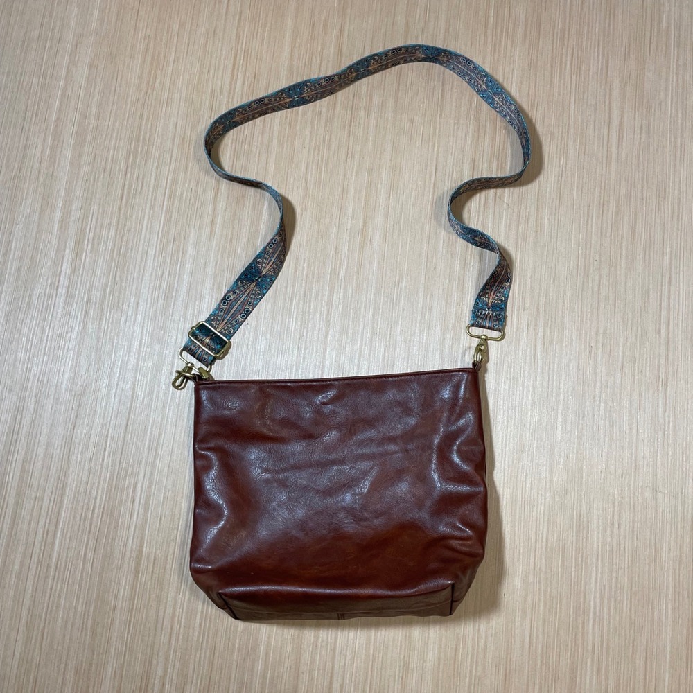 Unbranded Crossbody Bag Women Cognac Faux Leather Paisley Guitar Strap